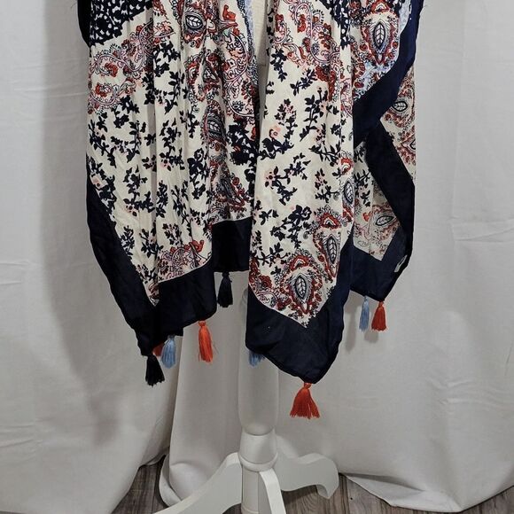 Sim and Sam open kimono with tassels - Picture 4 of 10